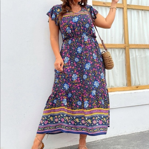 Plus size boho floral print V neck maxi dress - Picture 7 of 7
